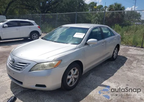 2008 Toyota Camry Le z USA, uszkodzony, nr VIN 4T1BE46K58U759866